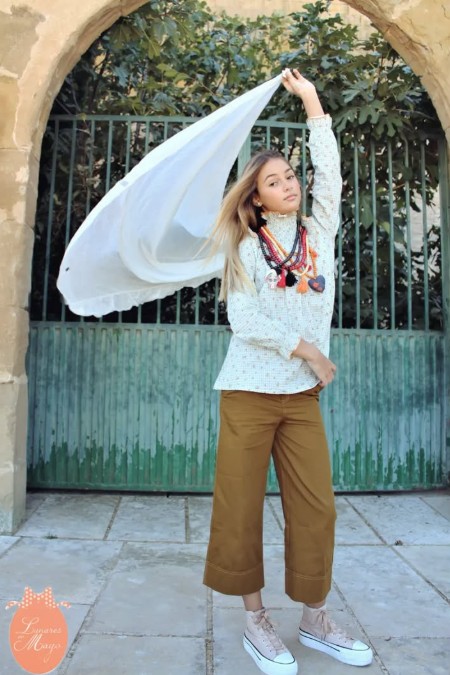 Pantalón Crop Sarga Fam. Lotus Lunares de Mayo